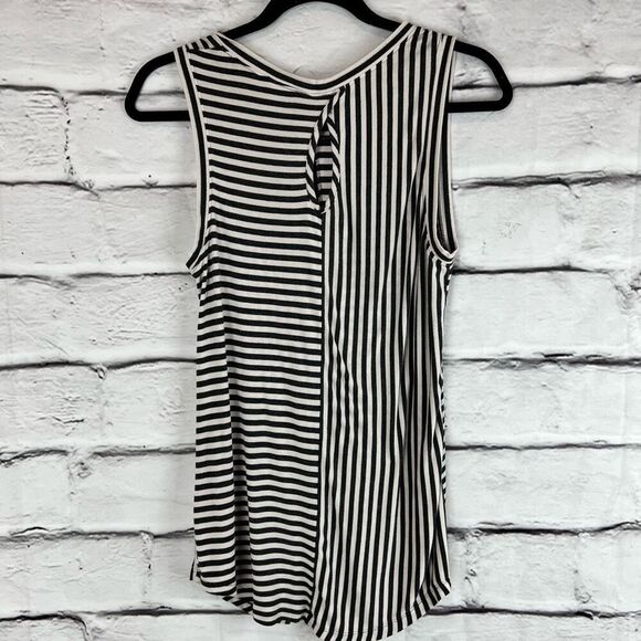 CAbi Women's Striped Sleeveless Tank Top Black Size S Casual Spring - Picture 7 of 8